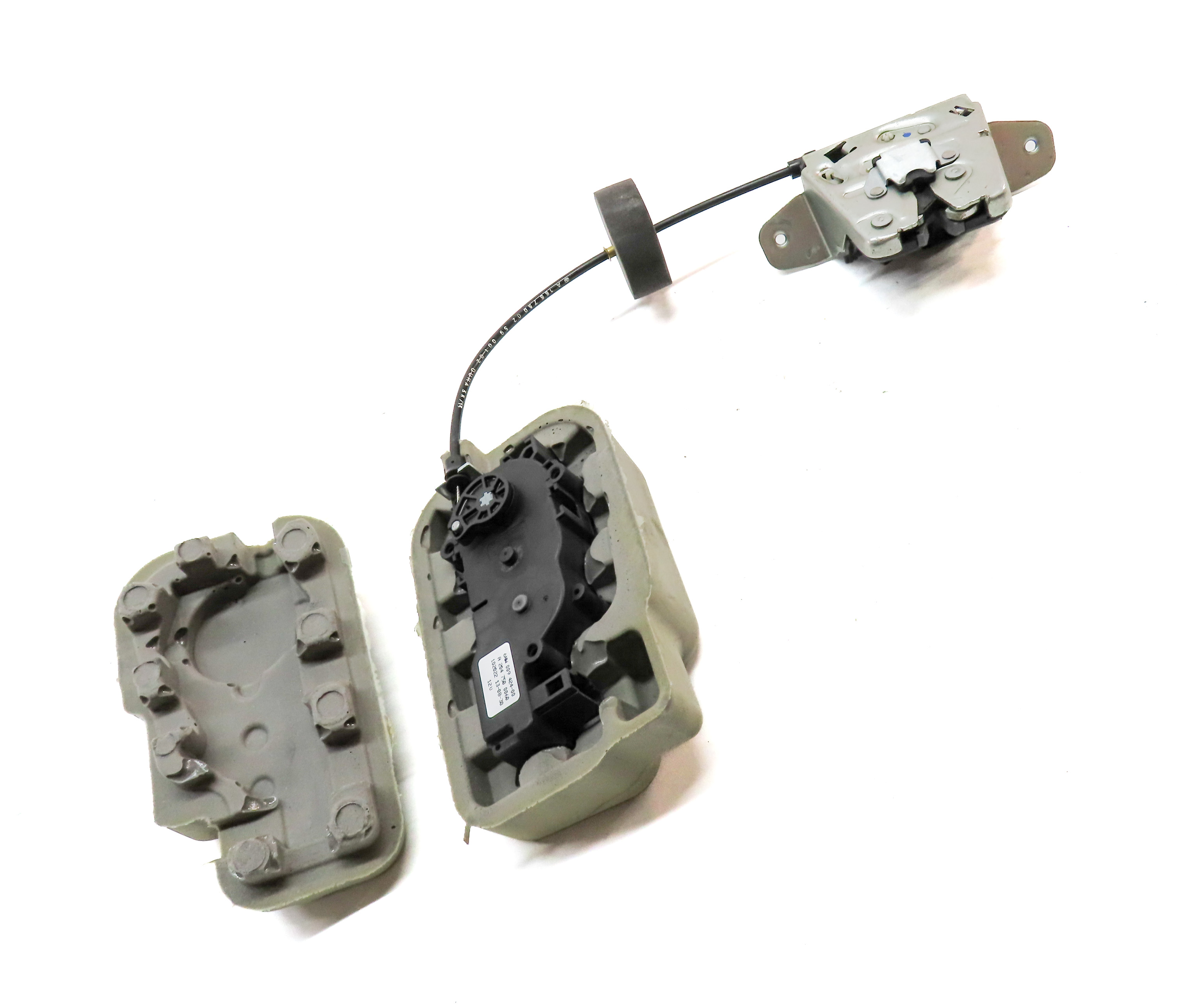 2014 MERCEDES GL450 (X166) REAR TRUNK LOCK LATCH ACTUATOR w/ AUTO CLOSE MOTOR — exact item pictured